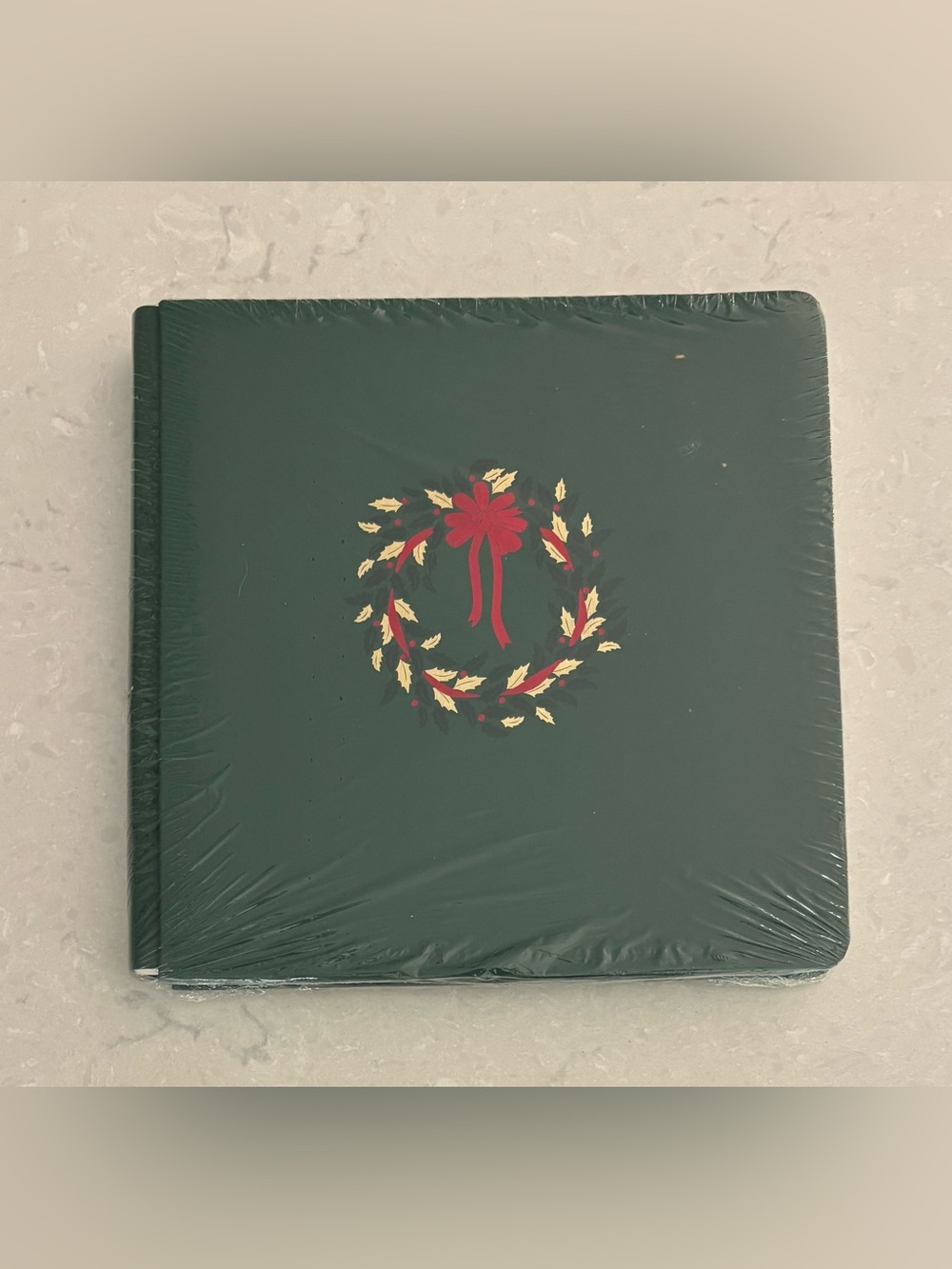 Creative Memories 12X12 Green Holiday Wreath Album